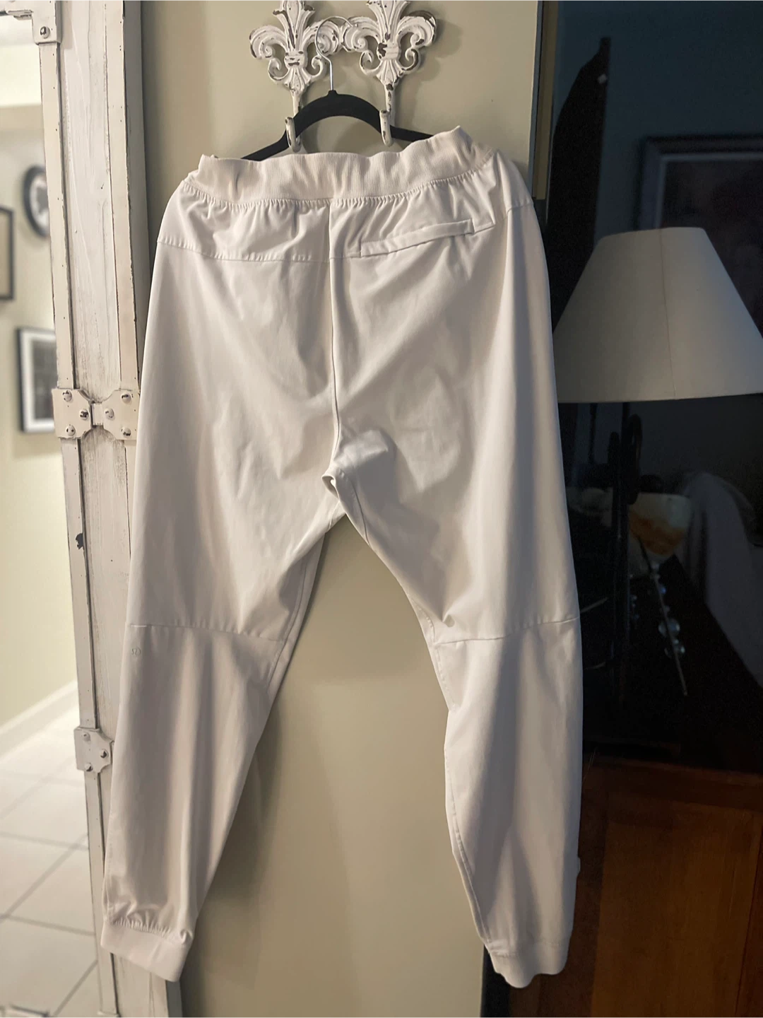Lululemon White Joggers - photo 2