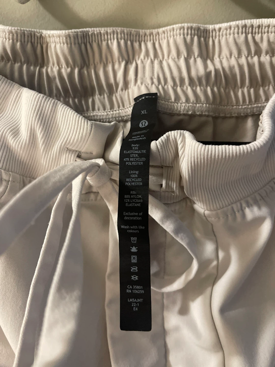 Lululemon White Joggers - photo 4