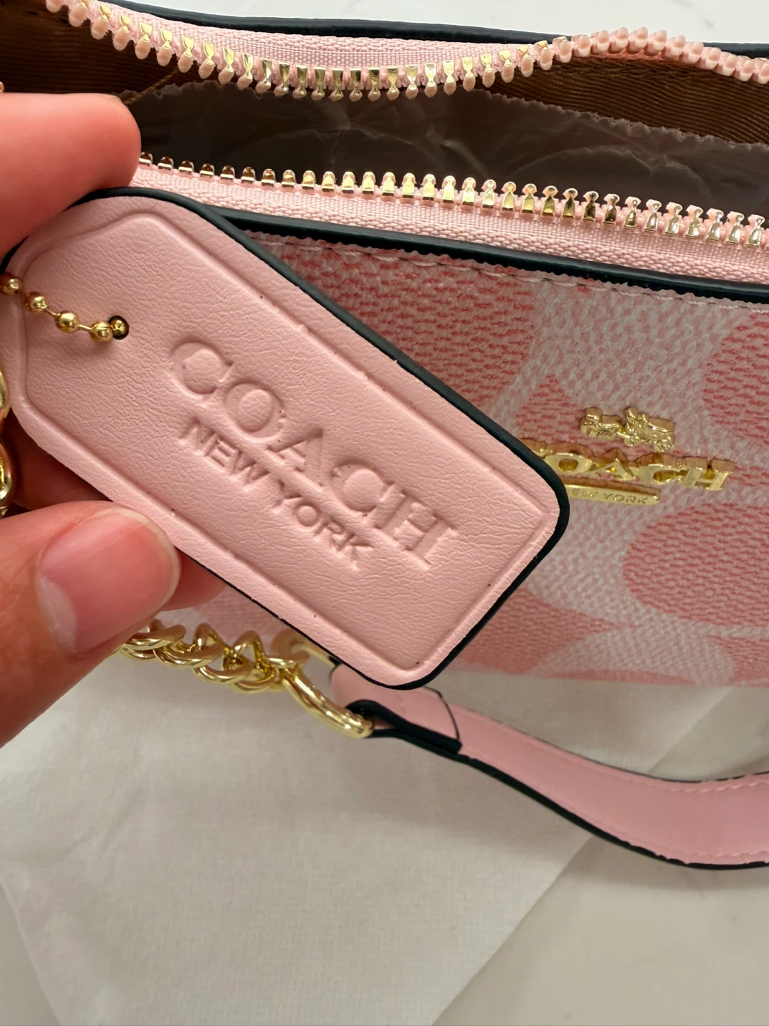 Coach Pink Signature Shoulder Bag - photo 4