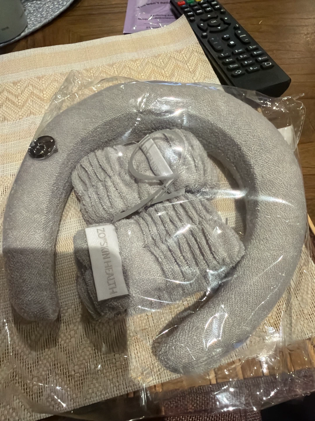 ZO Skin Health Headband and Wristband Set - photo 2