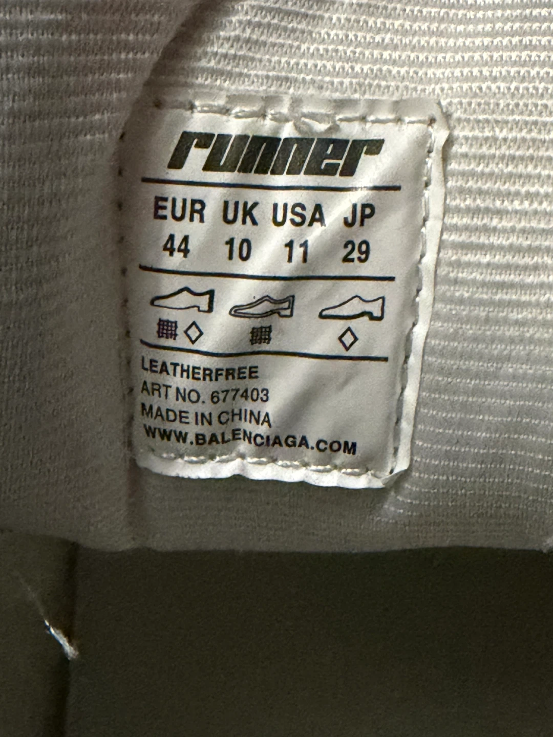 White Balenciaga Runner Size 11/44 - photo 3