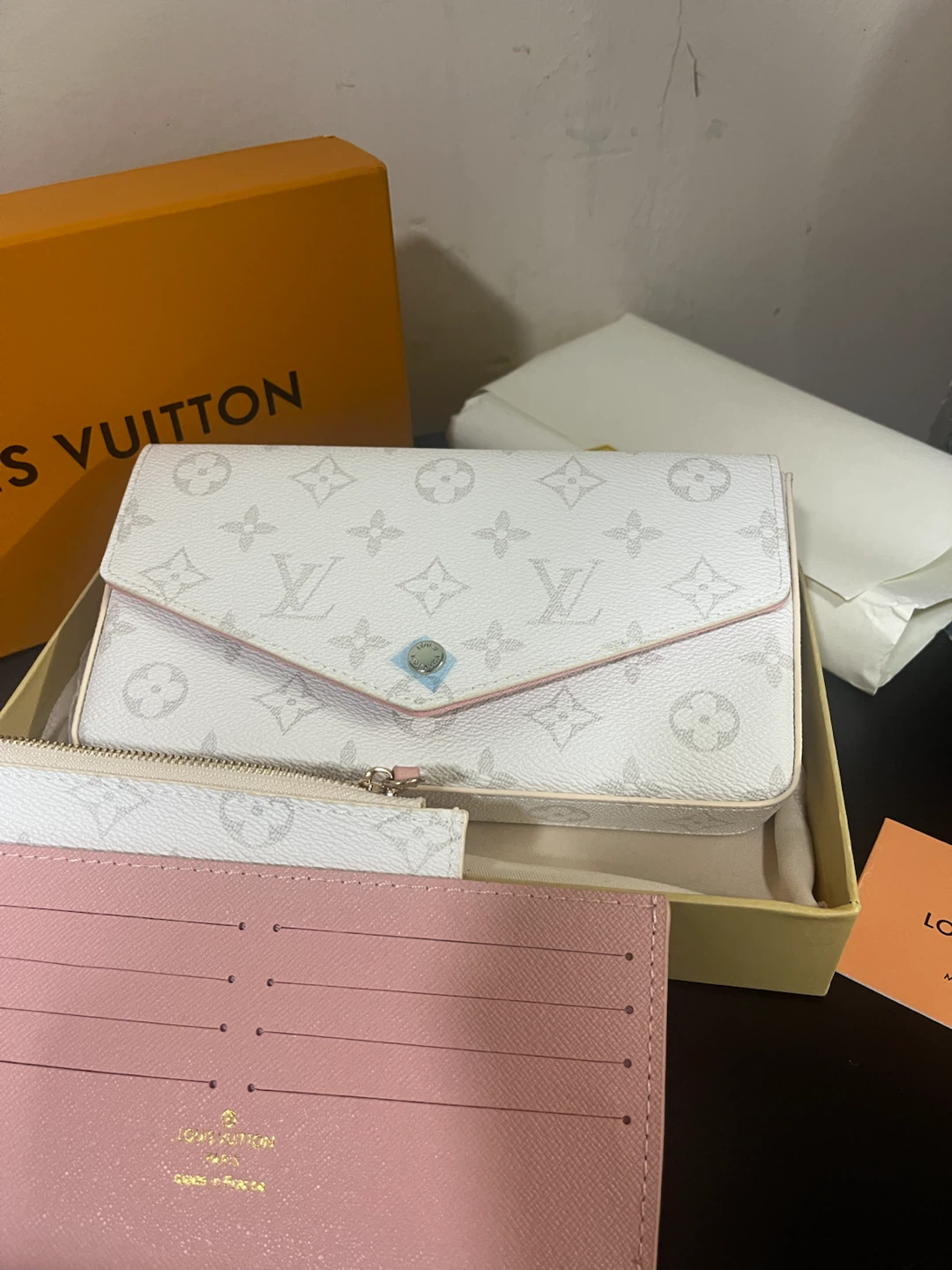 Louis Vuitton Envelope Wallet - photo 2