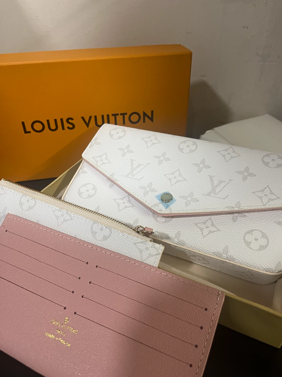 Louis Vuitton Envelope Wallet - photo 3