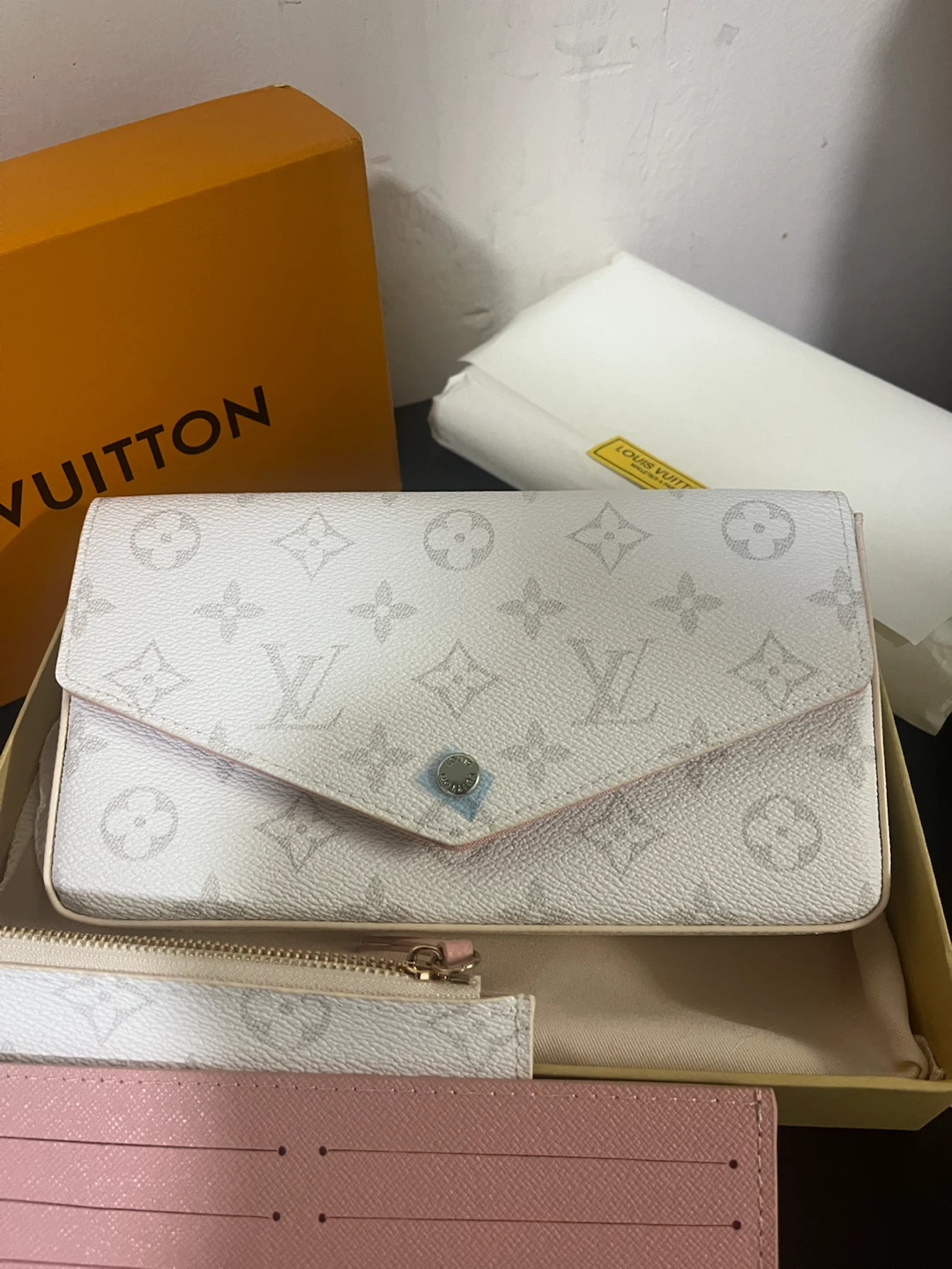 Louis Vuitton Envelope Wallet - photo 4