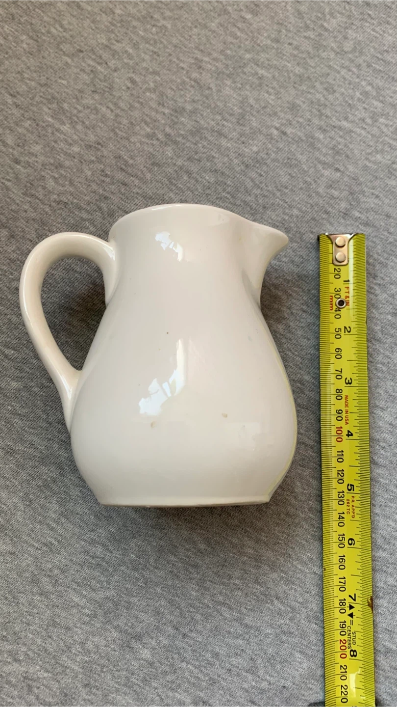 Niagara Falls Souvenir Ceramic Creamer - photo 2