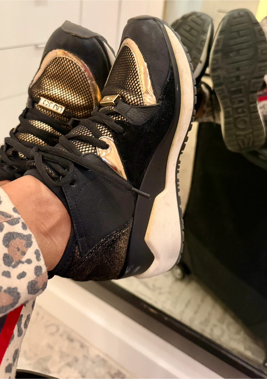 Liu Jo Black and Gold Sneakers - photo 2