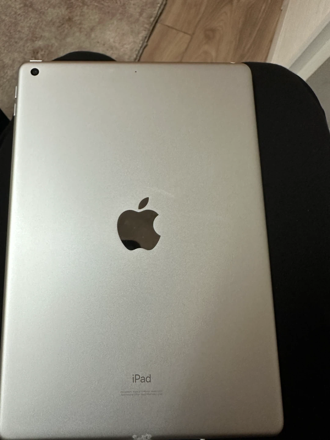 Apple iPad 8th Generation 32GB - photo 5