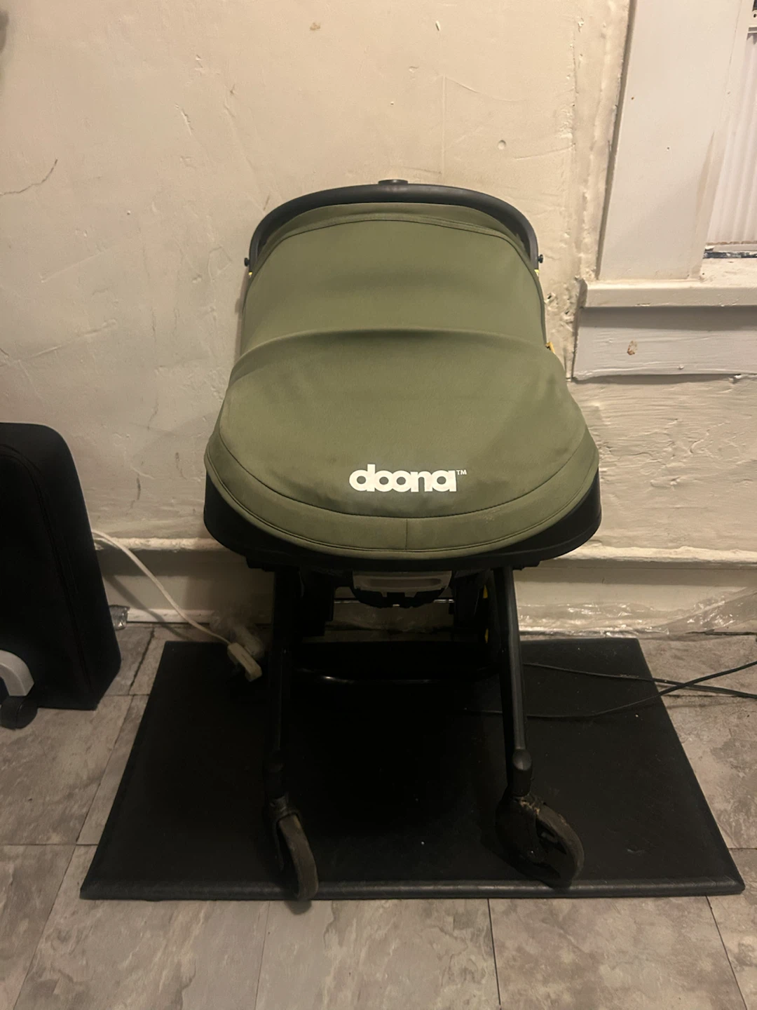 Doona Infant Car Seat and Stroller - photo 3