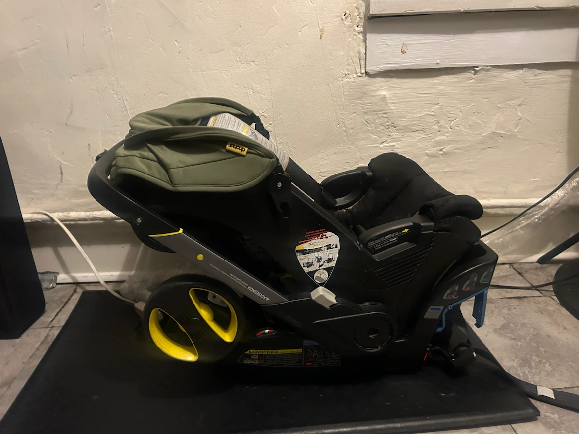 Doona Infant Car Seat and Stroller - photo 4