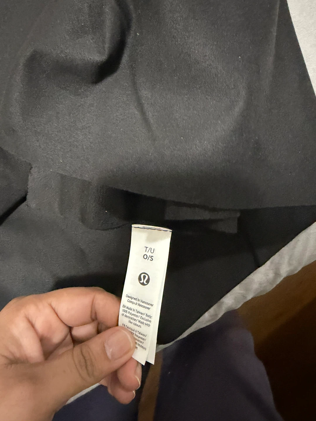 Lululemon Black Scarf O/S - photo 2
