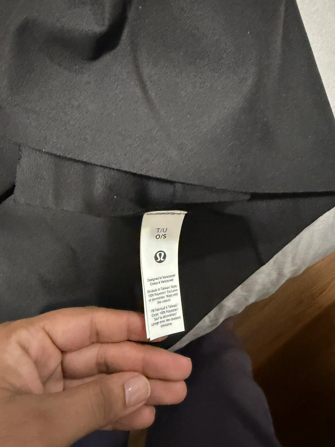 Lululemon Black Scarf O/S - photo 3