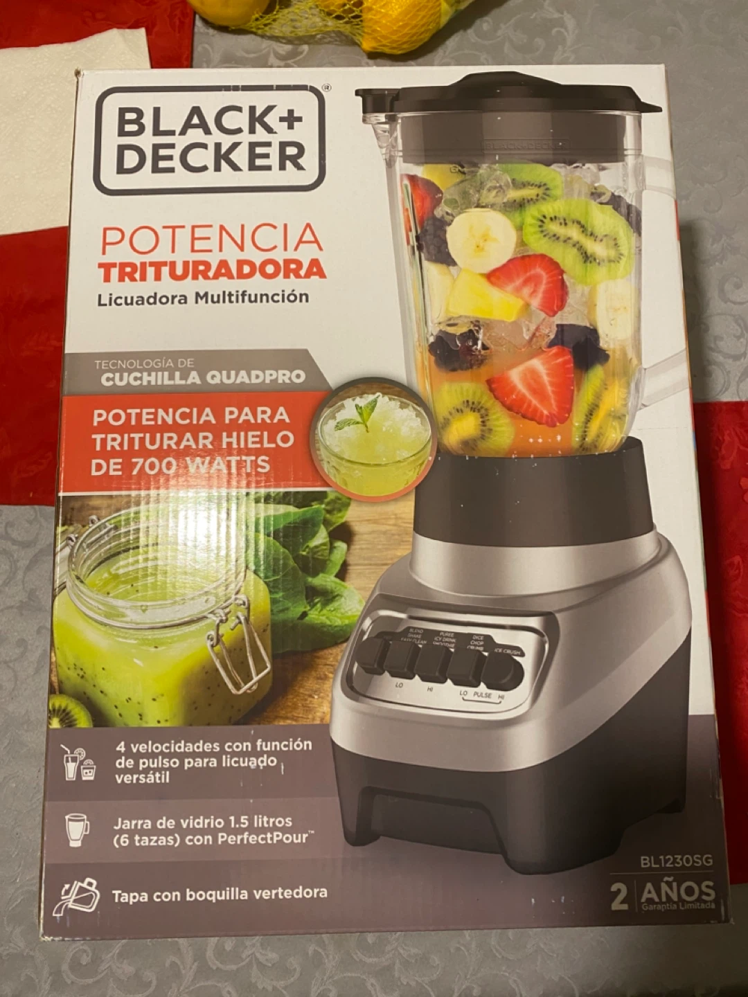 Black+Decker 12-Speed Blender 15.5" - Black/Silver