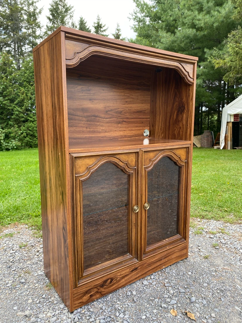 Vintage Display / Storage Cabinet (CAN DELIVER) - photo 2