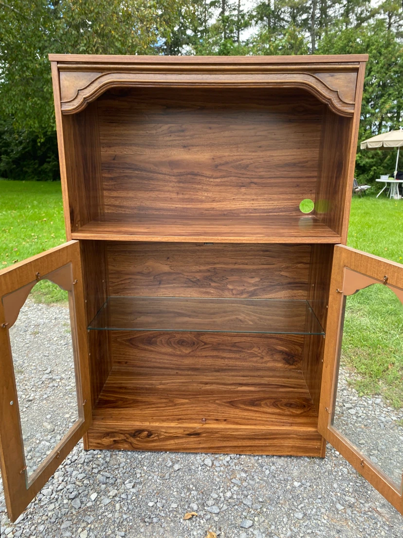 Vintage Display / Storage Cabinet (CAN DELIVER) - photo 3