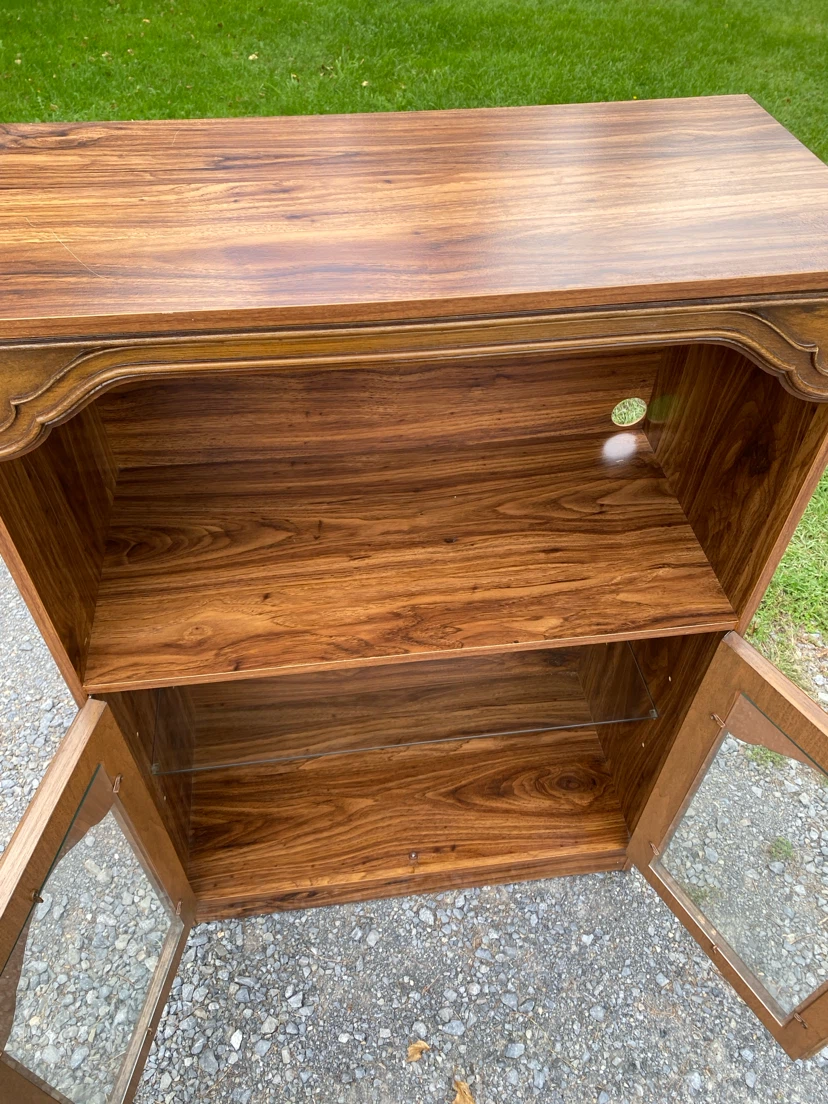 Vintage Display / Storage Cabinet (CAN DELIVER) - photo 4