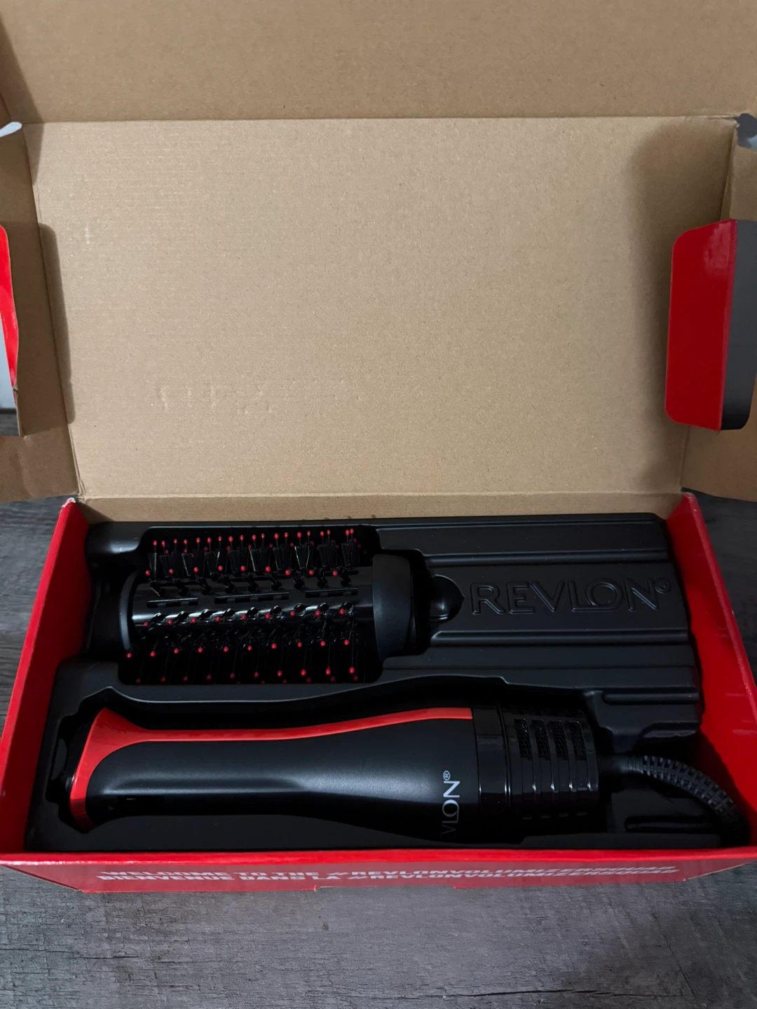 Revlon One-Step Volumizer PLUS Hot Air Brush
