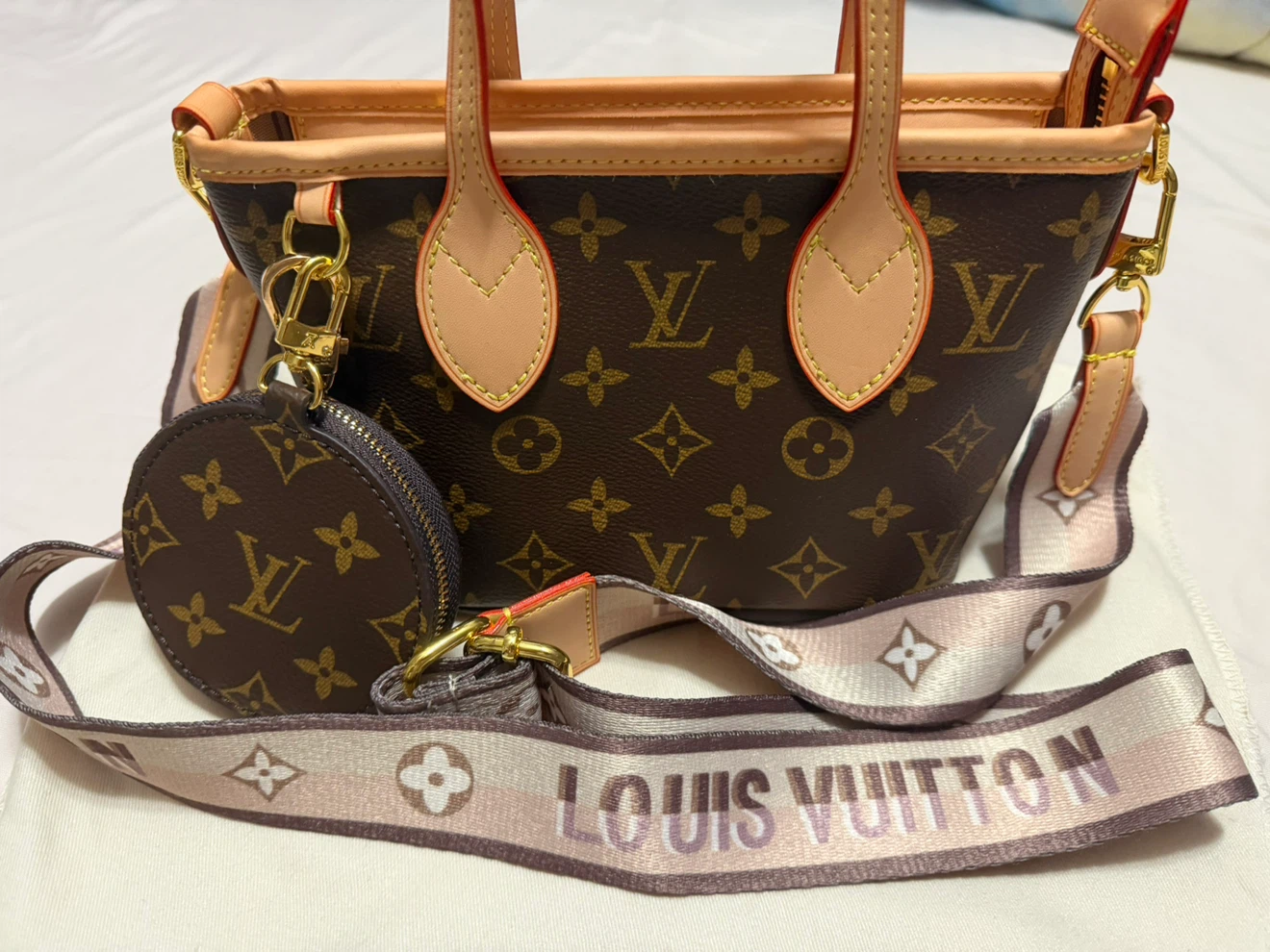 Louis Vuitton Petit Sac Plat with Strap and Coin Purse - photo 3