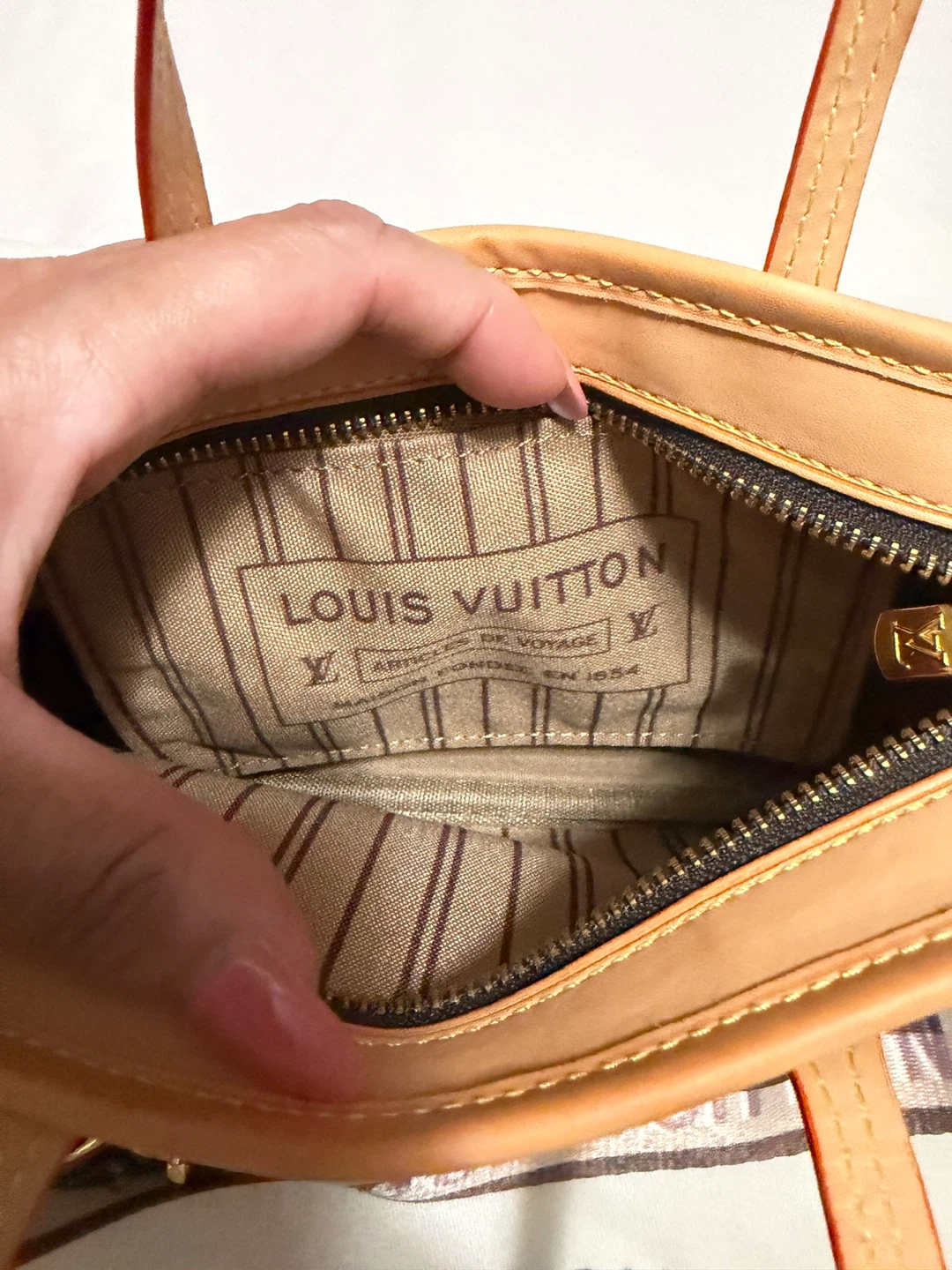 Louis Vuitton Petit Sac Plat with Strap and Coin Purse - photo 5