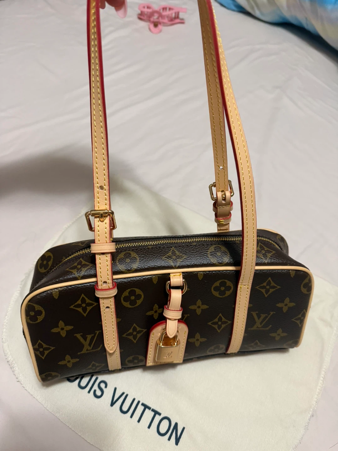 Louis Vuitton Monogram Handbag - photo 4