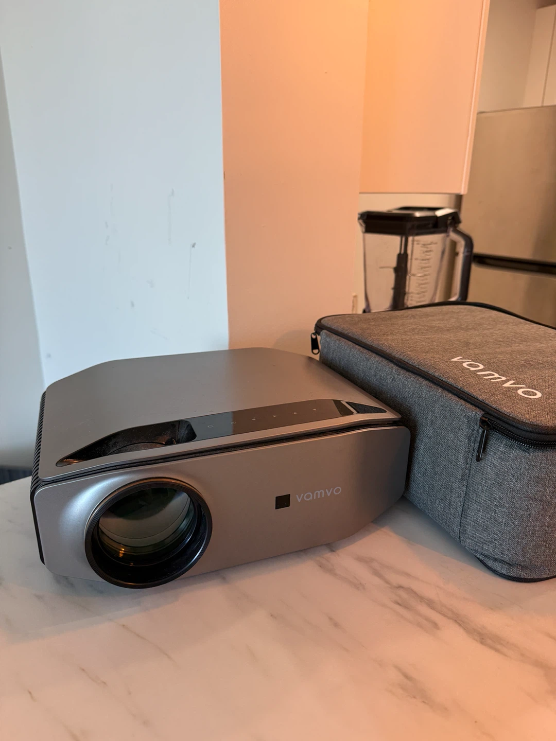 Vamvo Portable Projector