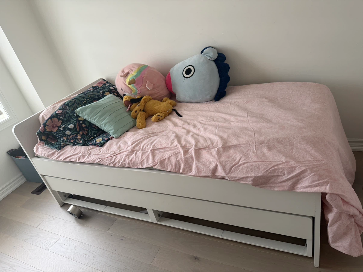 Kids Bed for Sale – Great Condition 🛏️ - photo 3