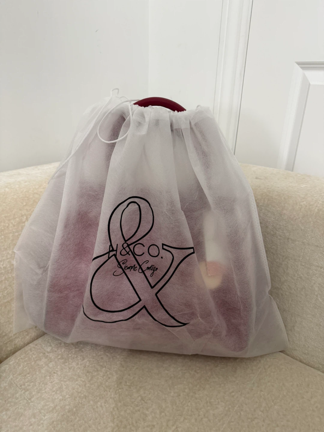 H&CO Red Handbag with Decorative Charm - photo 3
