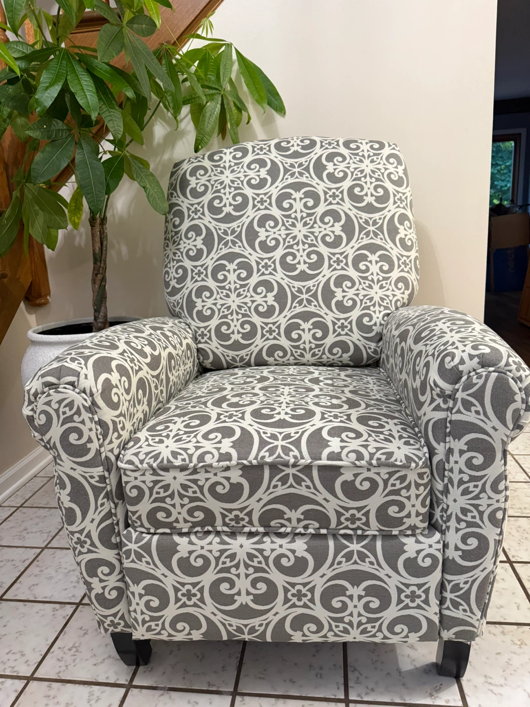 Gray and White Patterned Recliner