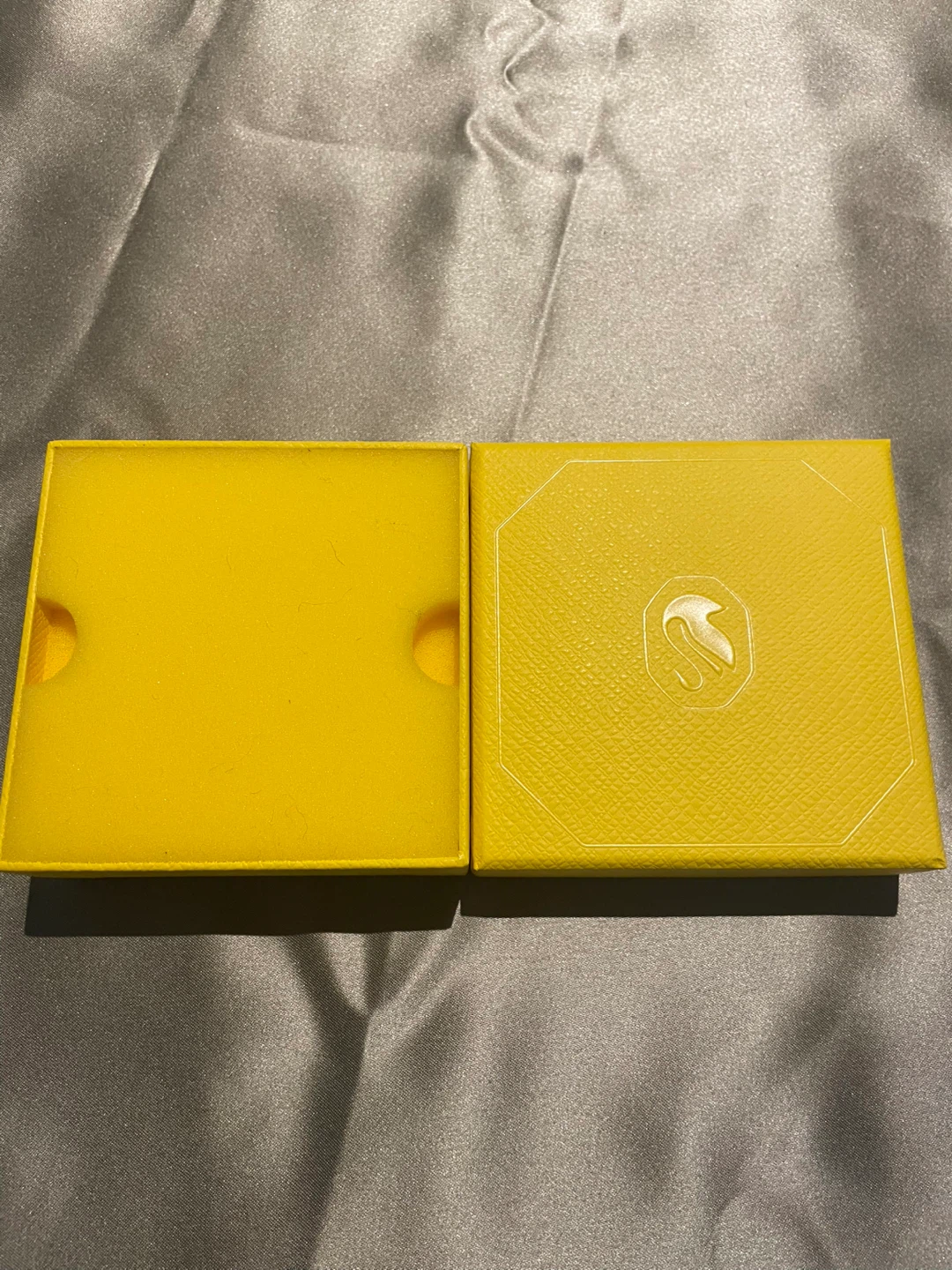 Swarovski Yellow Gift Box - photo 2