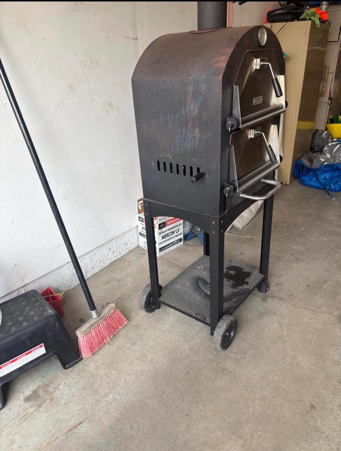 Outdoor Charcoal Pizza Oven - photo 3