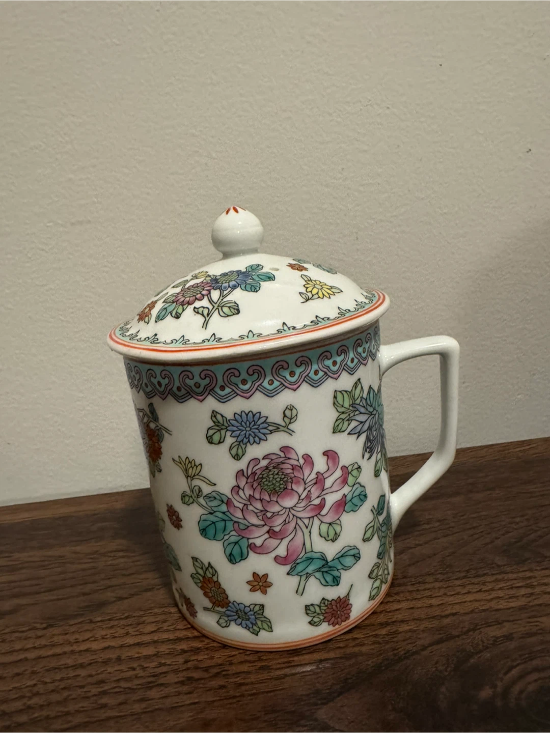 Floral Porcelain Tea Mug with Lid