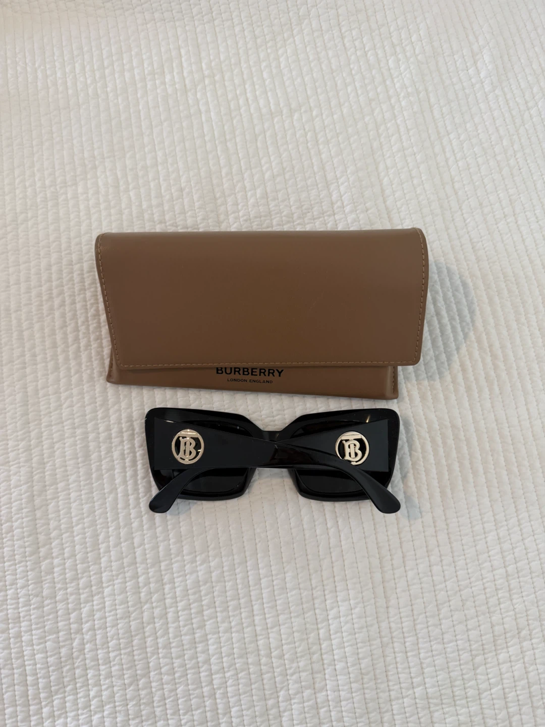 Burberry Black Sunglasses - photo 2