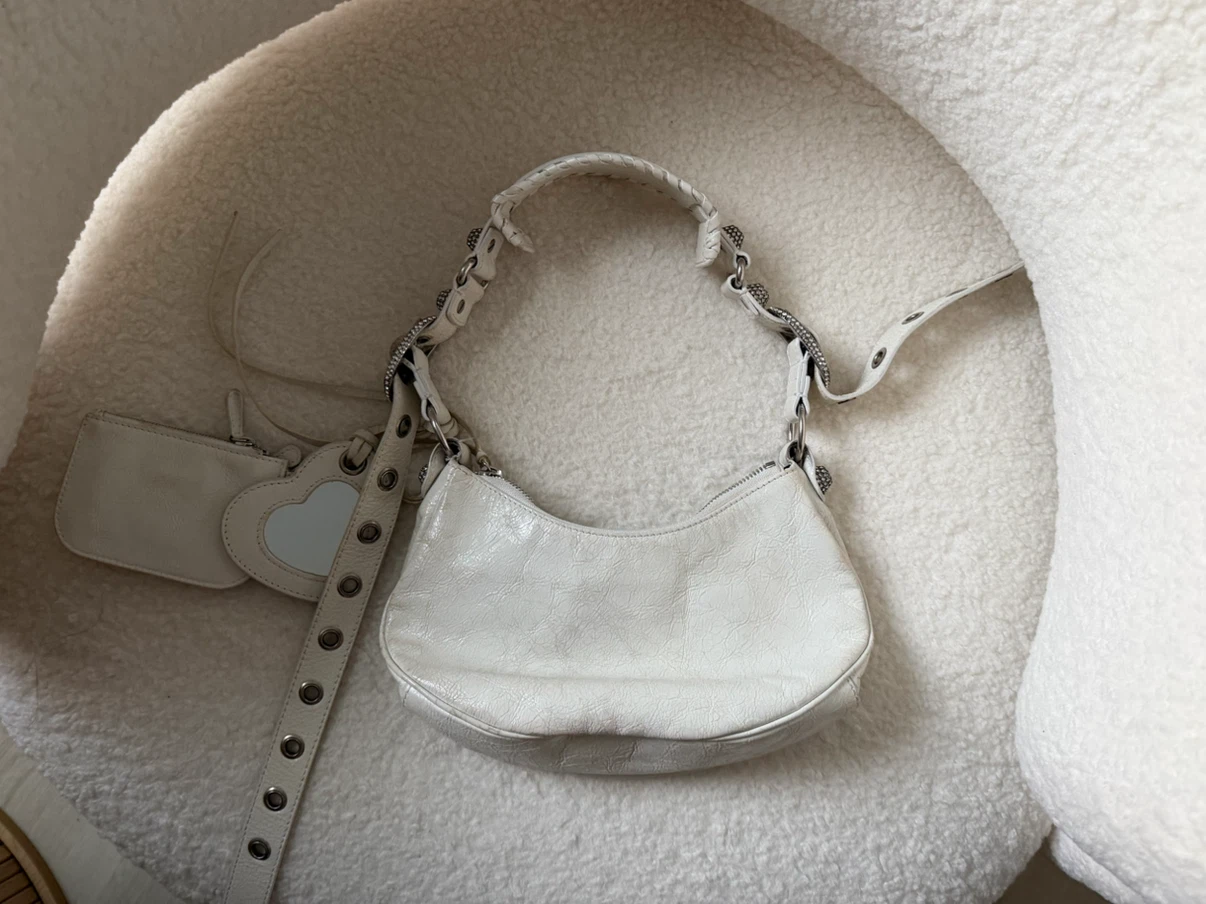 Balenciaga Le Cagole Shoulder Bag White - photo 2