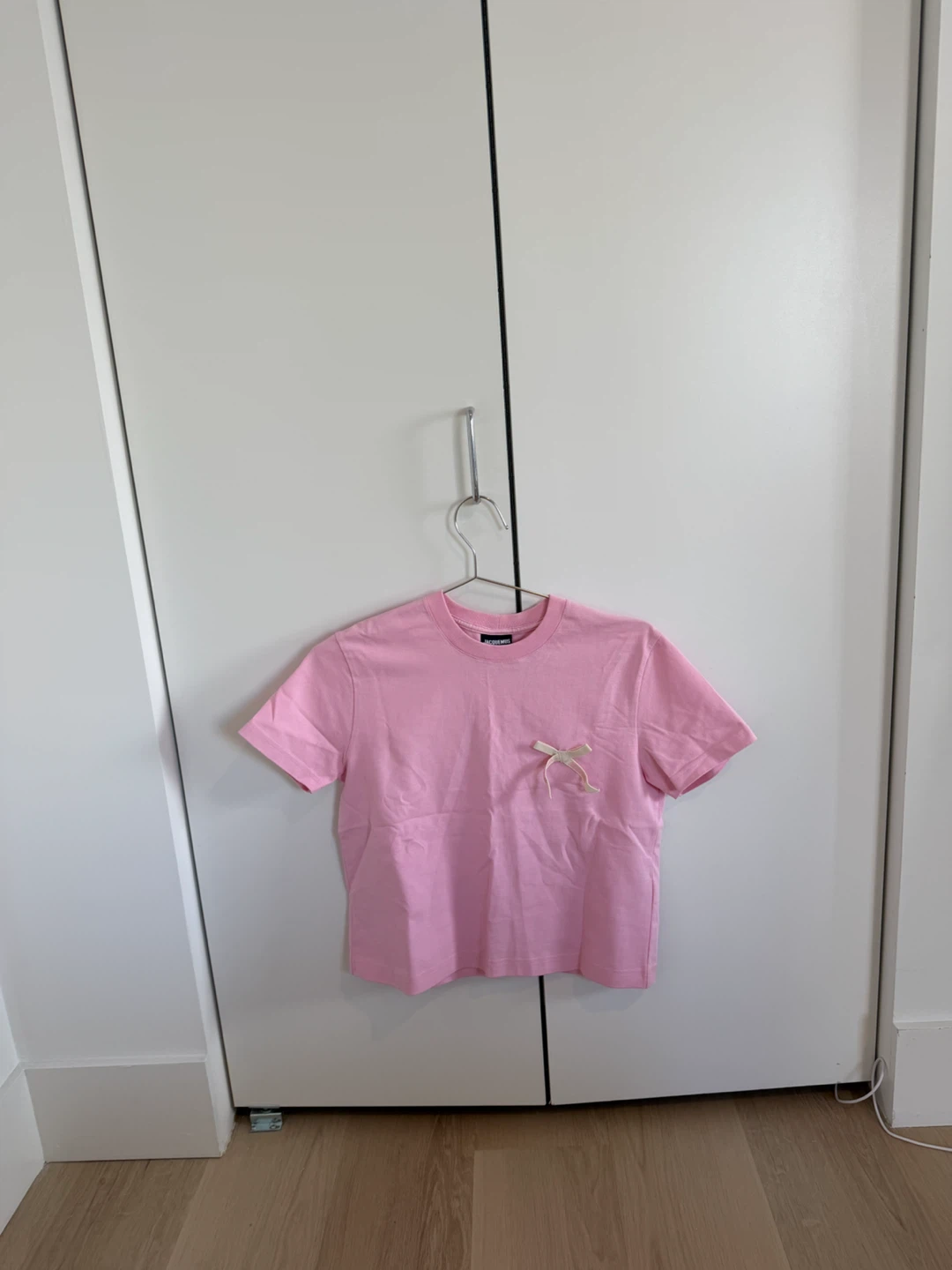 Jacquemus Pink T-Shirt with Bow Detail