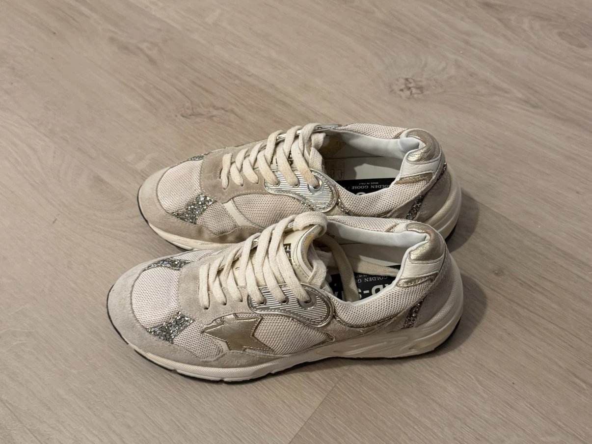 Golden Goose Dad-Star Sneakers - photo 4