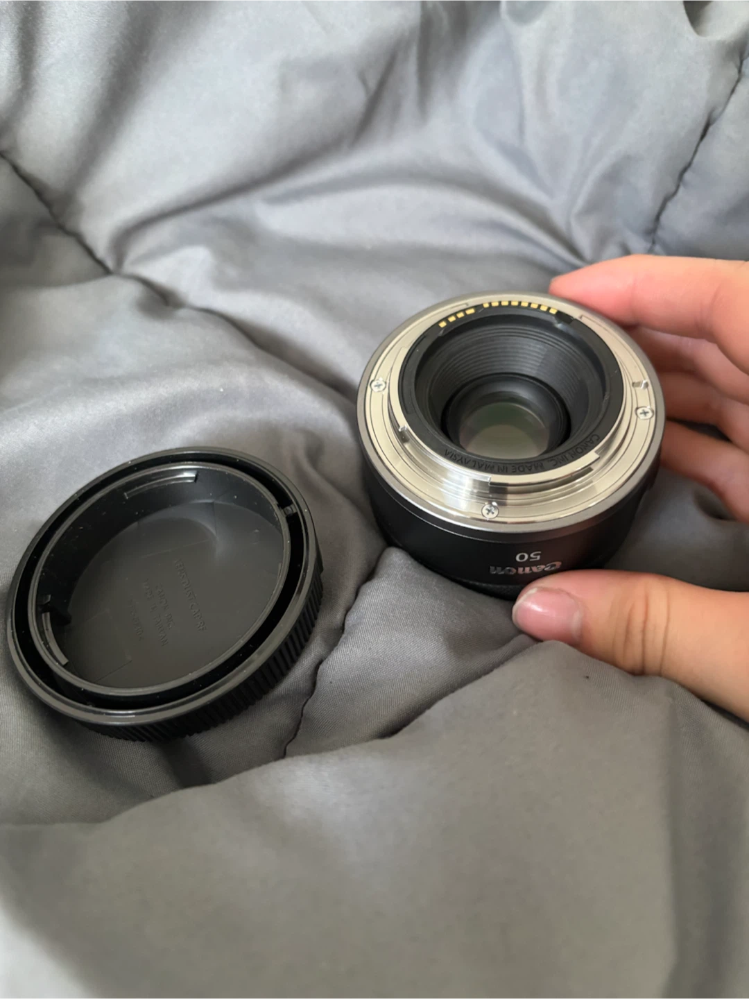 Canon RF 50mm f/1.8 STM Lens - photo 4