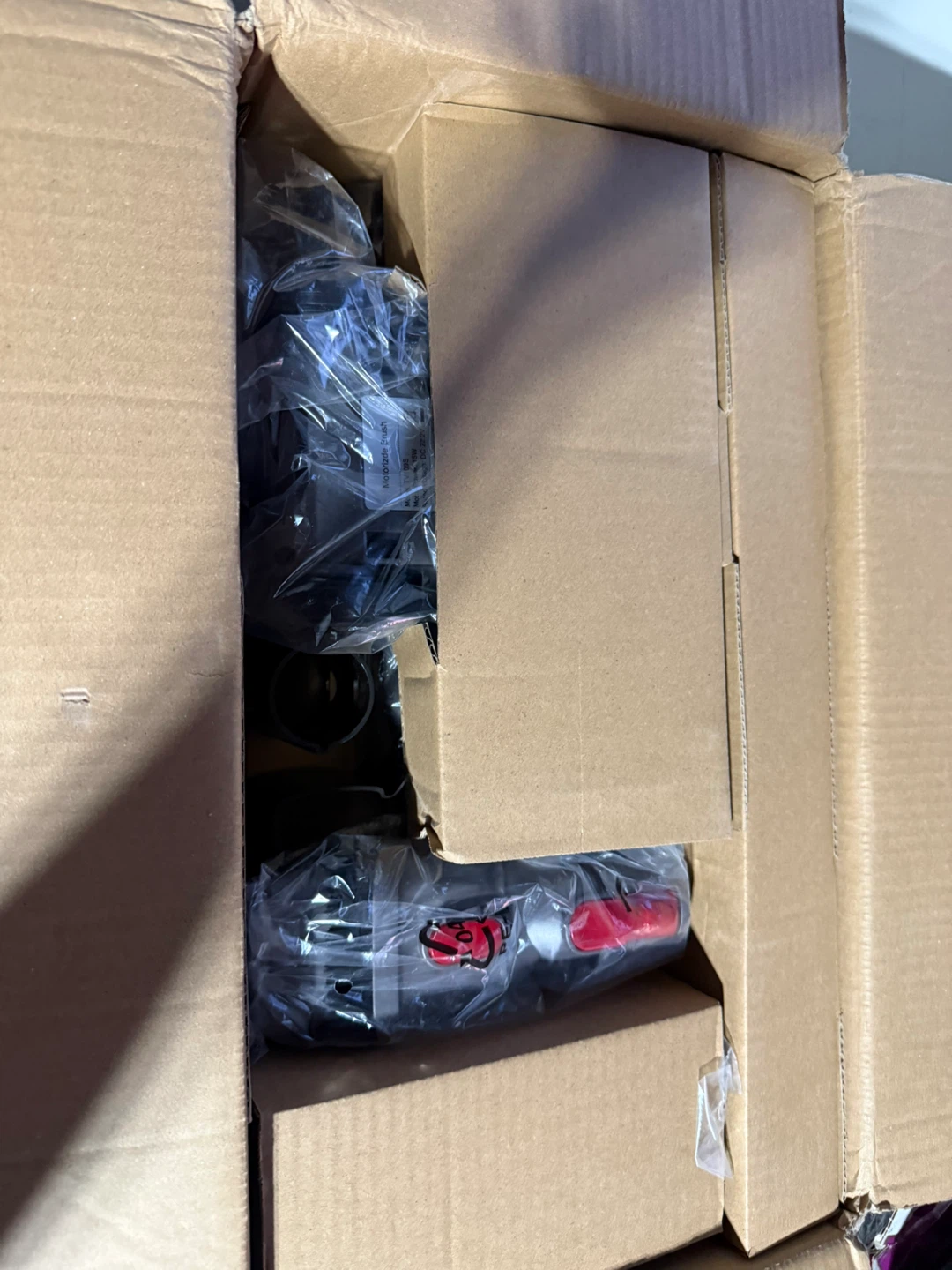 TV109S Cordless Vacuum Cleaner - photo 3