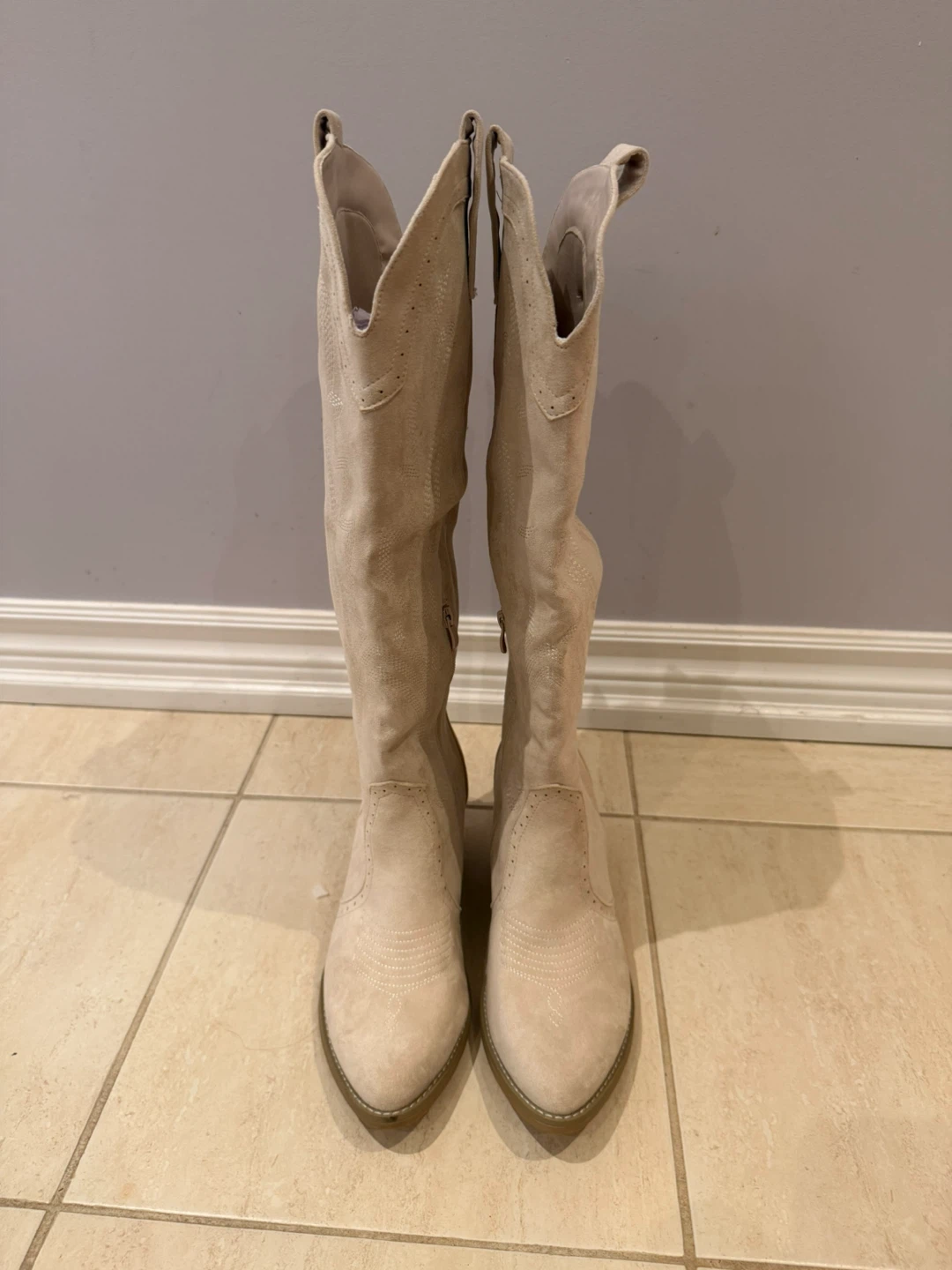 Beige Suede-Look Western Boots - photo 2