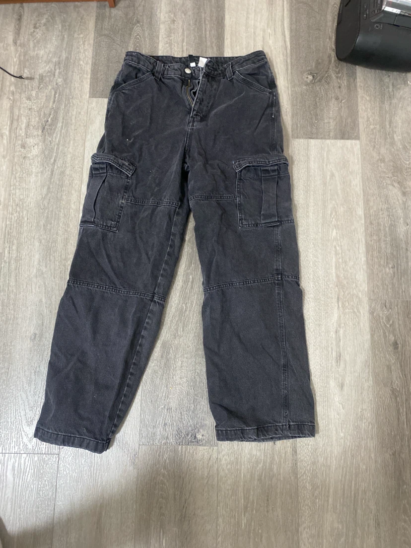 H&M DIVIDED Black Cargo Pants