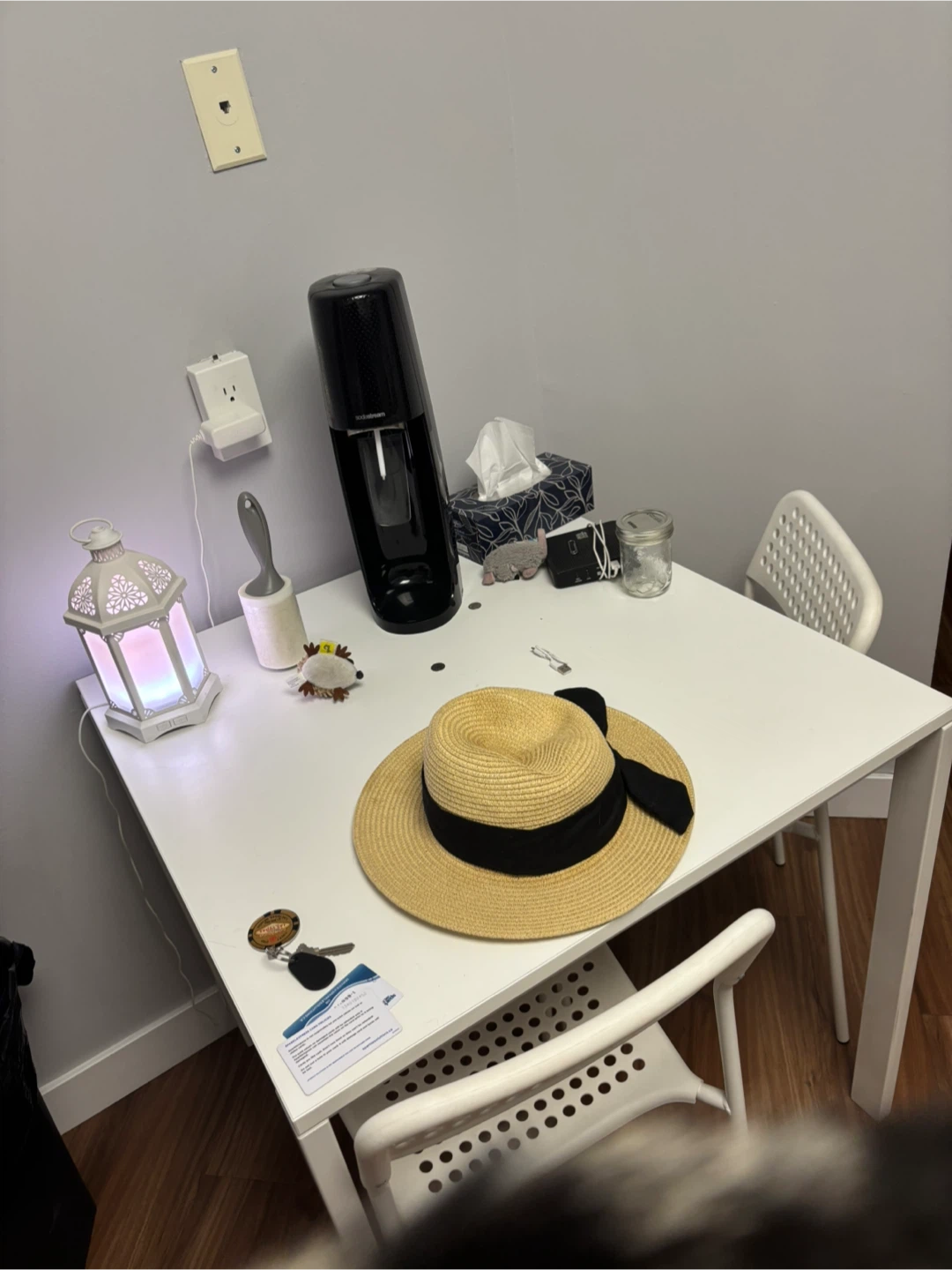 Kitchen Table & Chairs