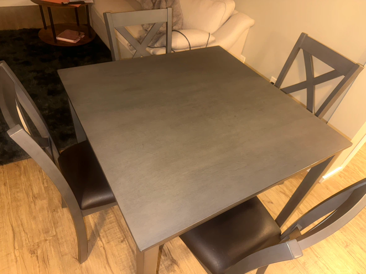 Walmart 5-Piece Dining Table Set – Excellent Condition