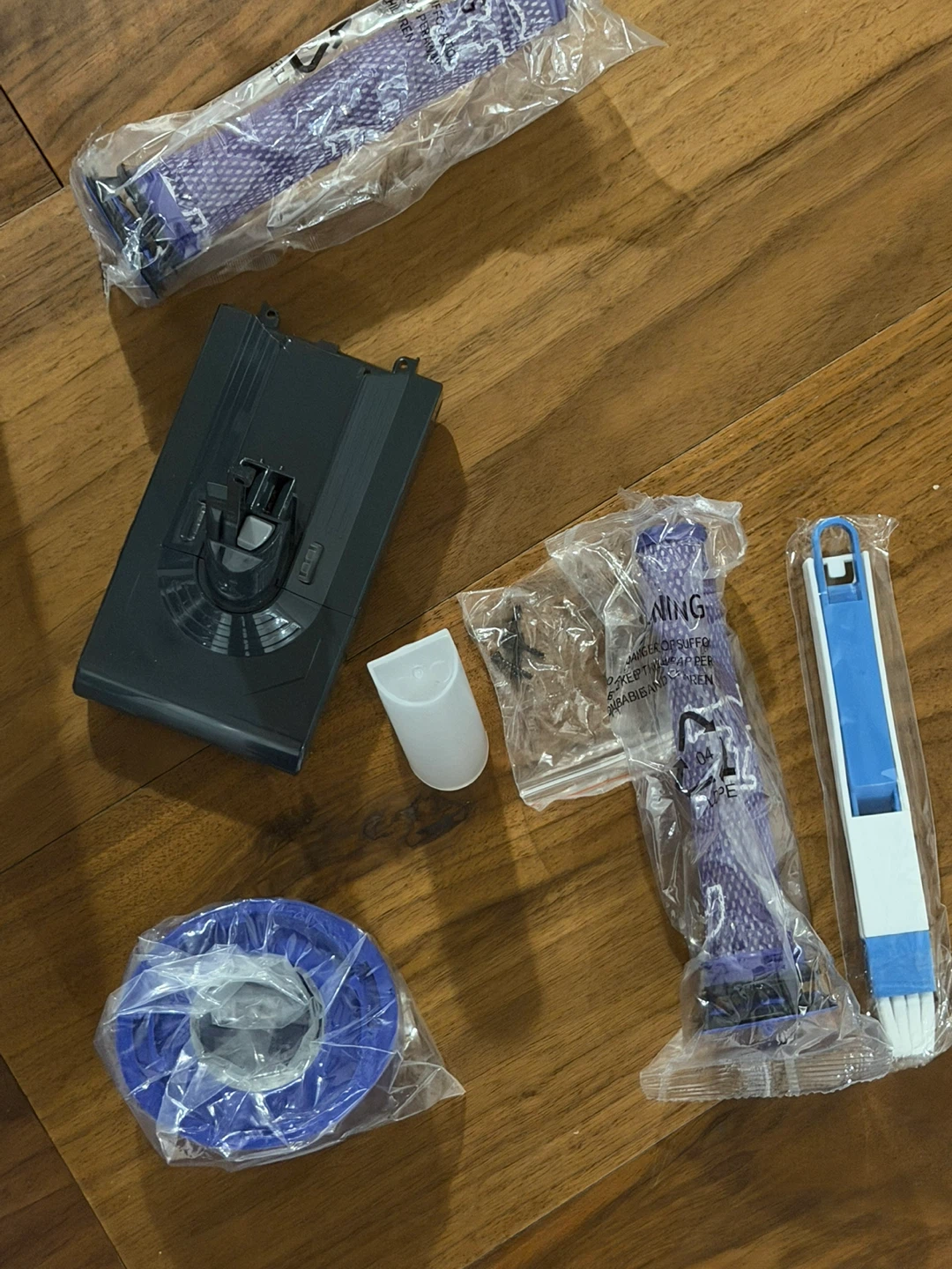 Dyson V8/SV10 Lithium Ion Replacement Battery Kit - photo 5