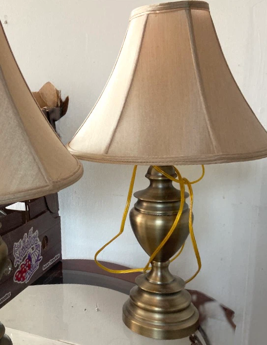 Set of Two Brass Table Lamps - photo 2