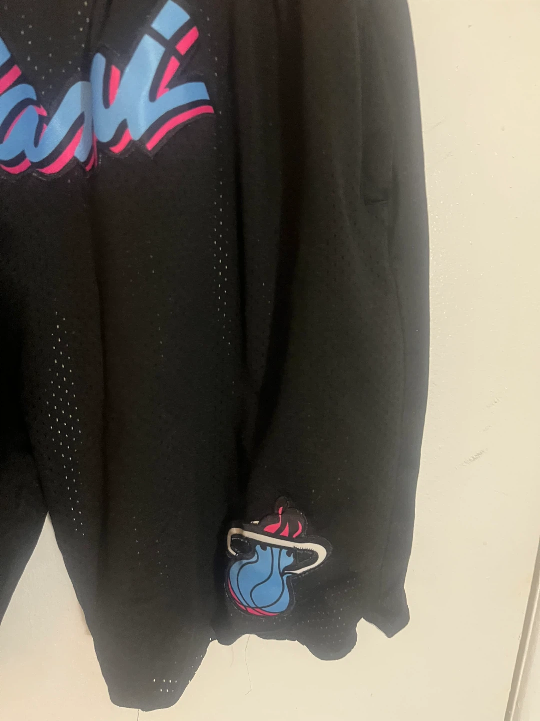 Hardwood Classics Miami Heat Basketball Shorts 2XL - photo 3