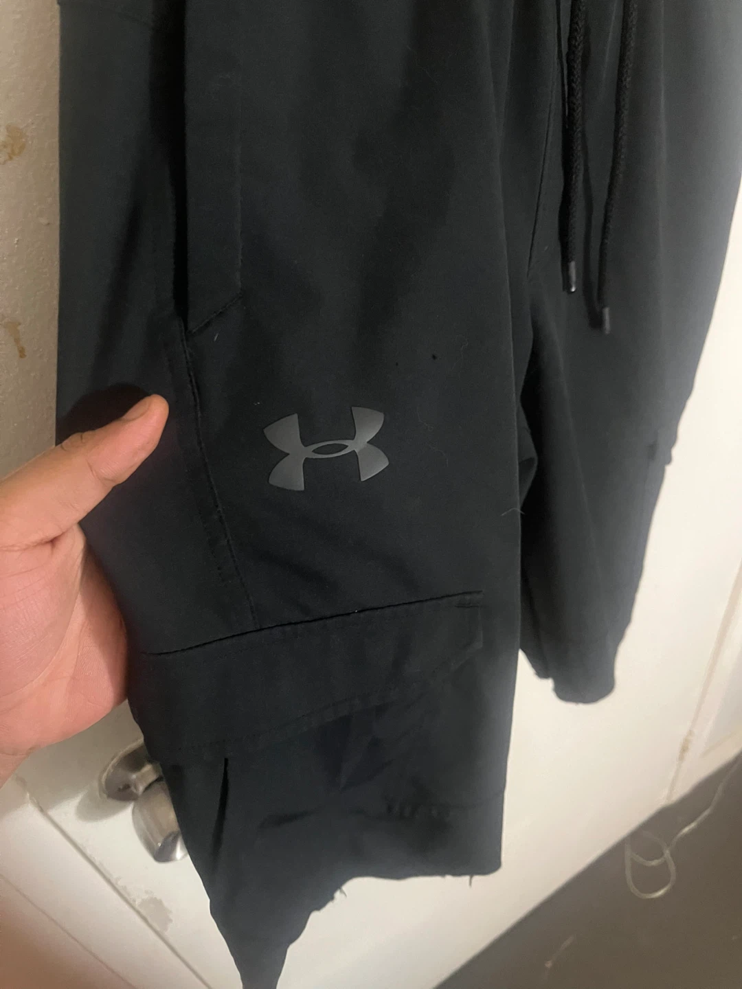 Under Armour Black Cargo Shorts - photo 2