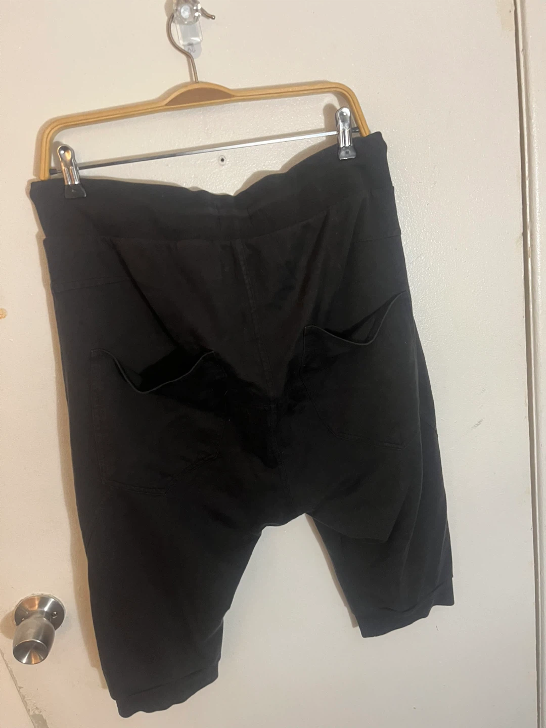H&M Black Jogger Shorts - Size Large - photo 4