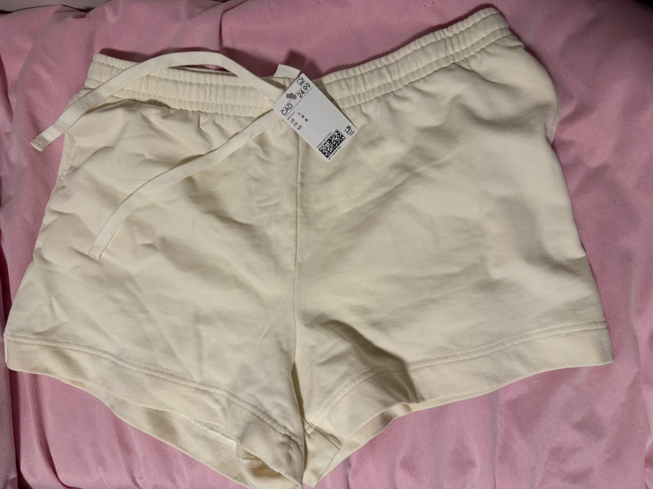 H&M Cream Sweatshorts