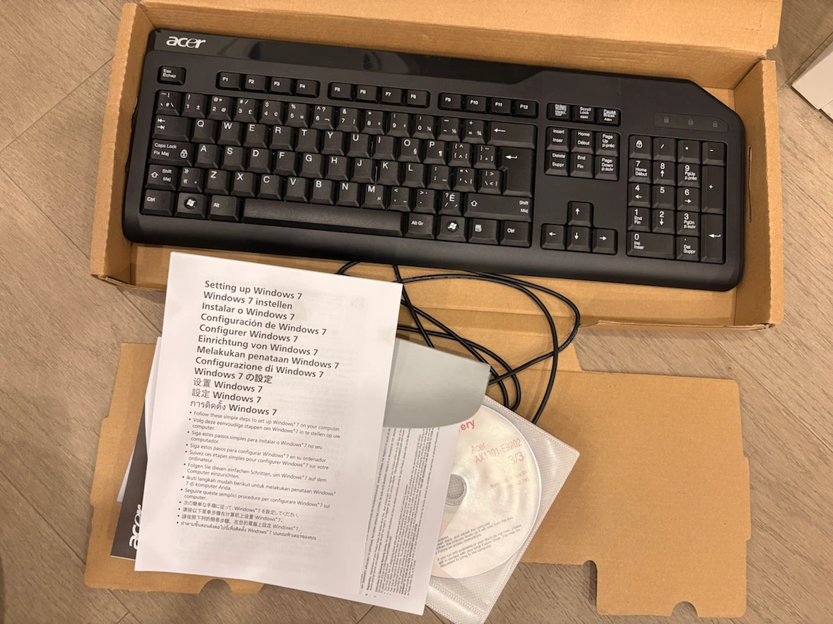 Acer PS/2 Wired Keyboard - photo 3