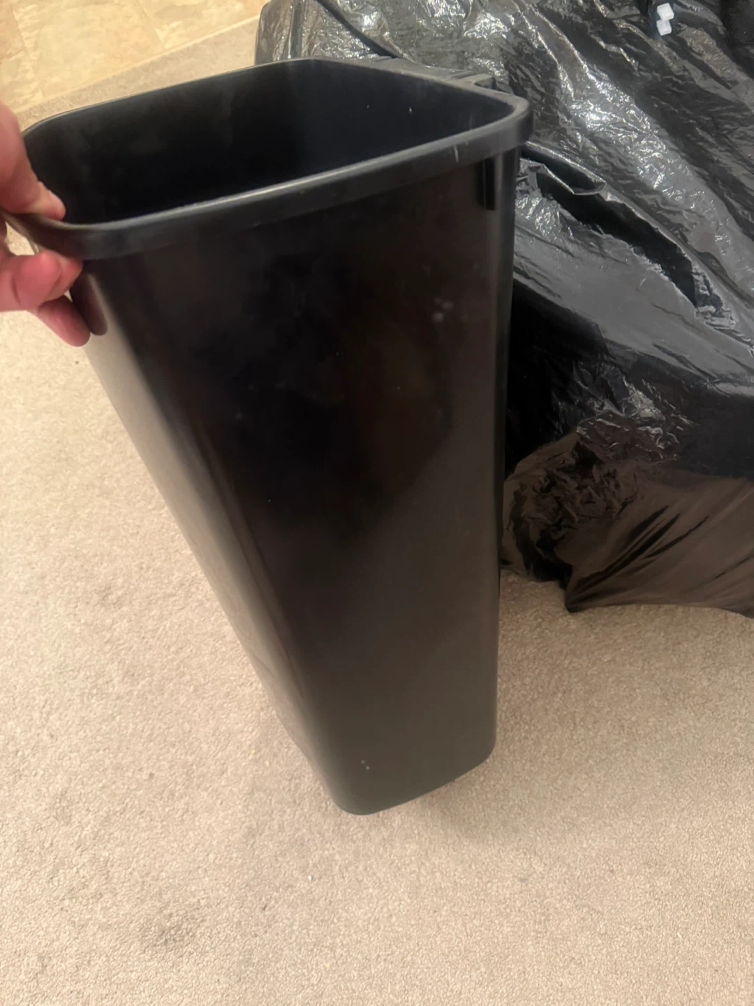 Rubbermaid Commercial 10.25 Gallon Trash Can - photo 4