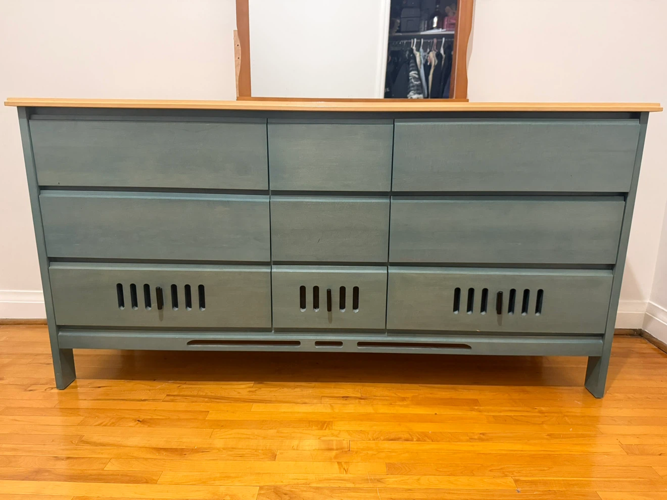 Dresser with Matching Mirror - photo 2