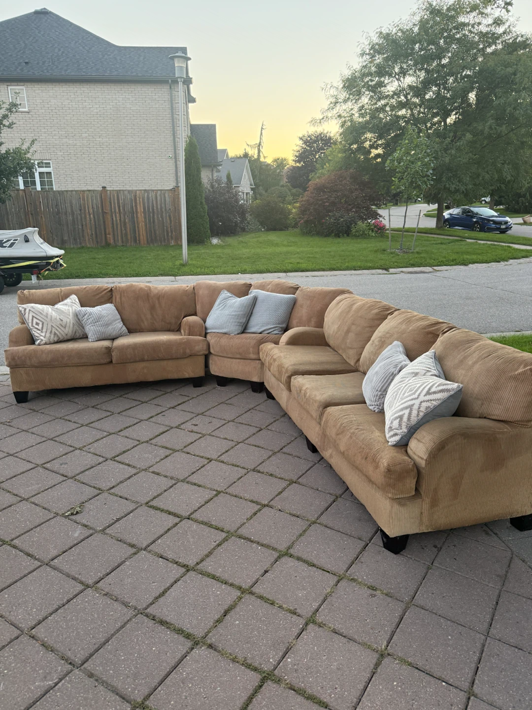 6 Seater Large Beige Sectional - photo 5